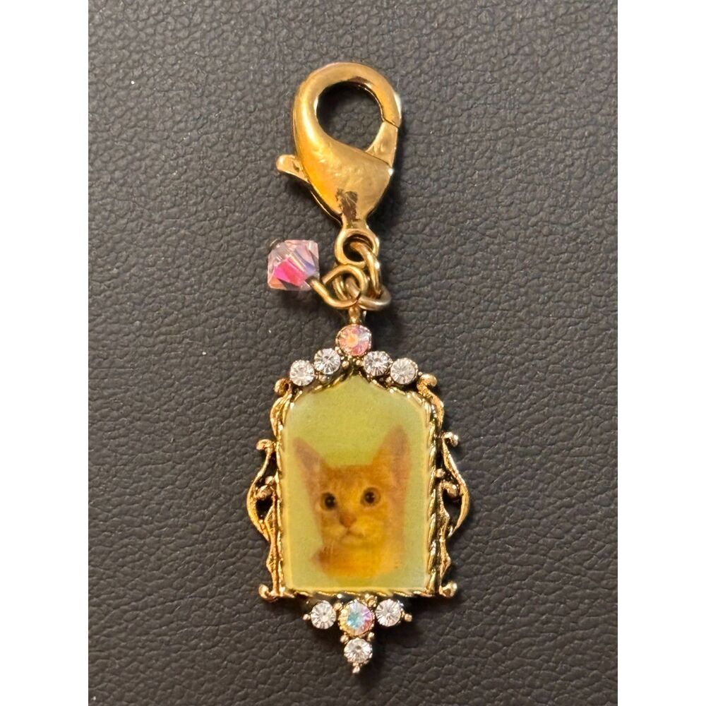 VTG Kirks Folly Rhinestone Orange Tabby Cat Portrait Charm Pendant
